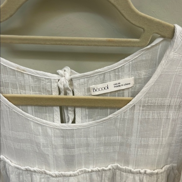 Gauzy white tiered dress - Picture 2 of 5